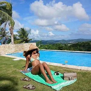 Apartment Swim & Paint Art Retreat, Las Piedras